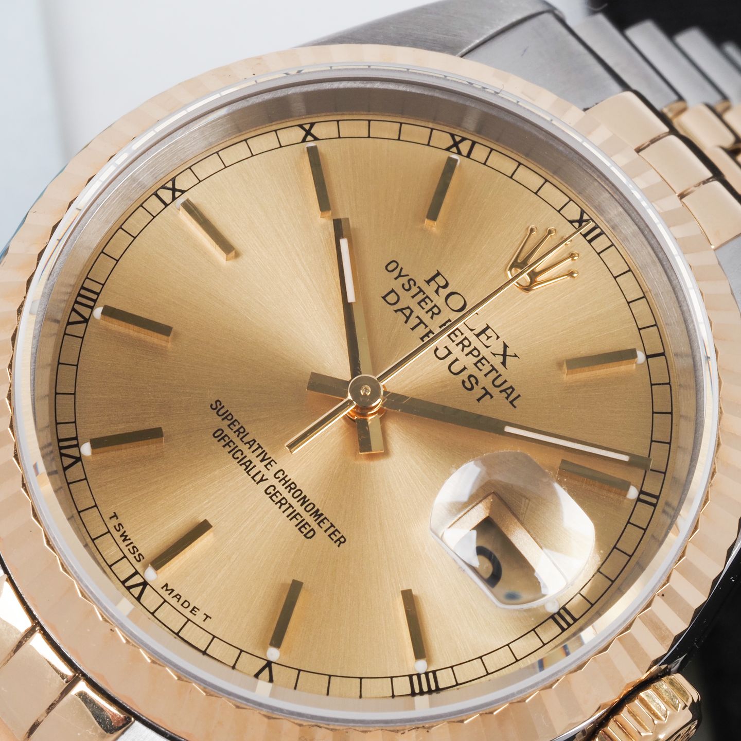 Rolex Datejust 36 16233 (1996) - Champagne dial 36 mm Gold/Steel case (4/8)