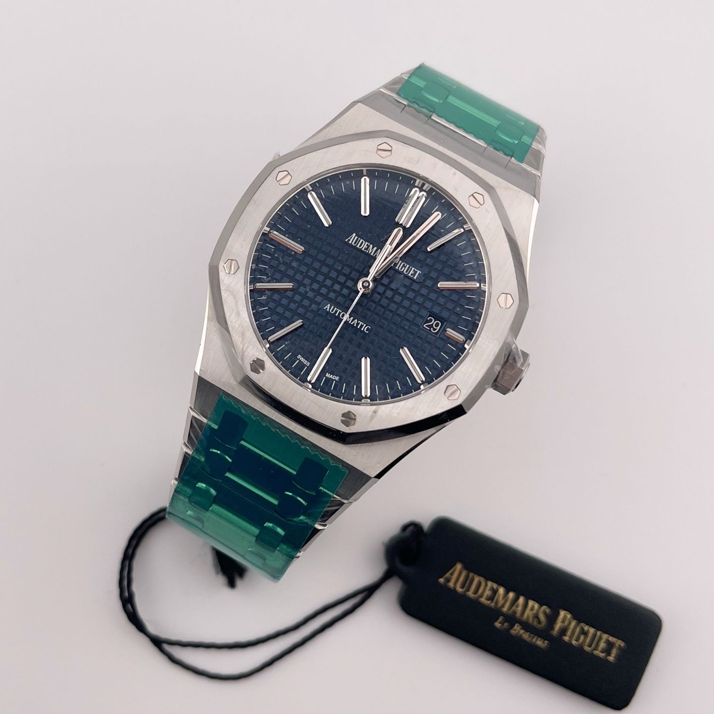 Audemars Piguet Royal Oak Selfwinding 15400ST.OO.1220ST.03.A (2017) - Blue dial 41 mm Steel case (2/6)