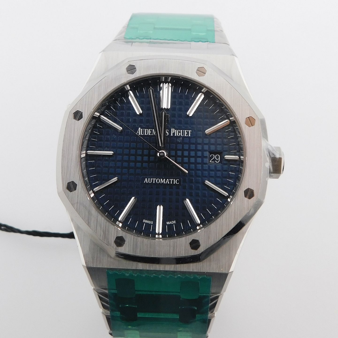 Audemars Piguet Royal Oak Selfwinding 15400ST.OO.1220ST.03.A (2017) - Blue dial 41 mm Steel case (3/6)