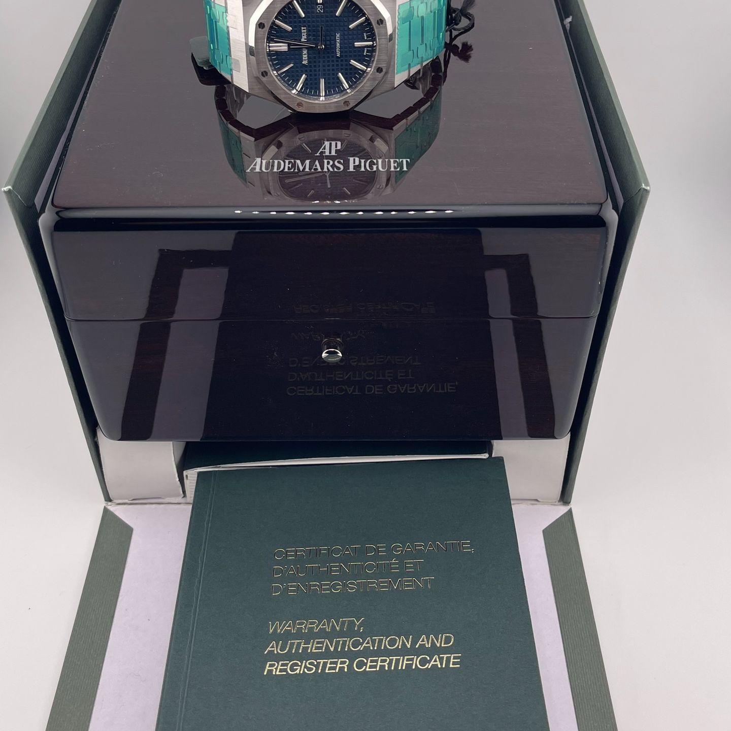 Audemars Piguet Royal Oak Selfwinding 15400ST.OO.1220ST.03.A (2017) - Blue dial 41 mm Steel case (6/6)