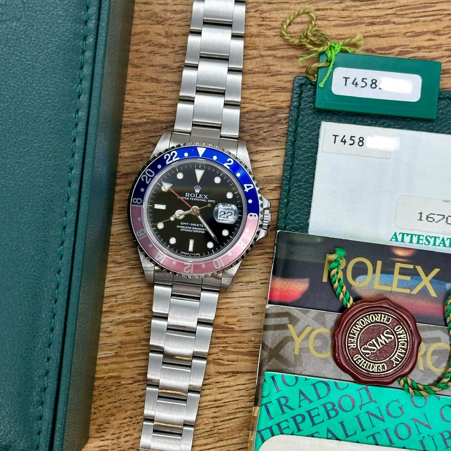 Rolex GMT-Master 16700 (1996) - Zwart wijzerplaat 40mm Staal (1/8)