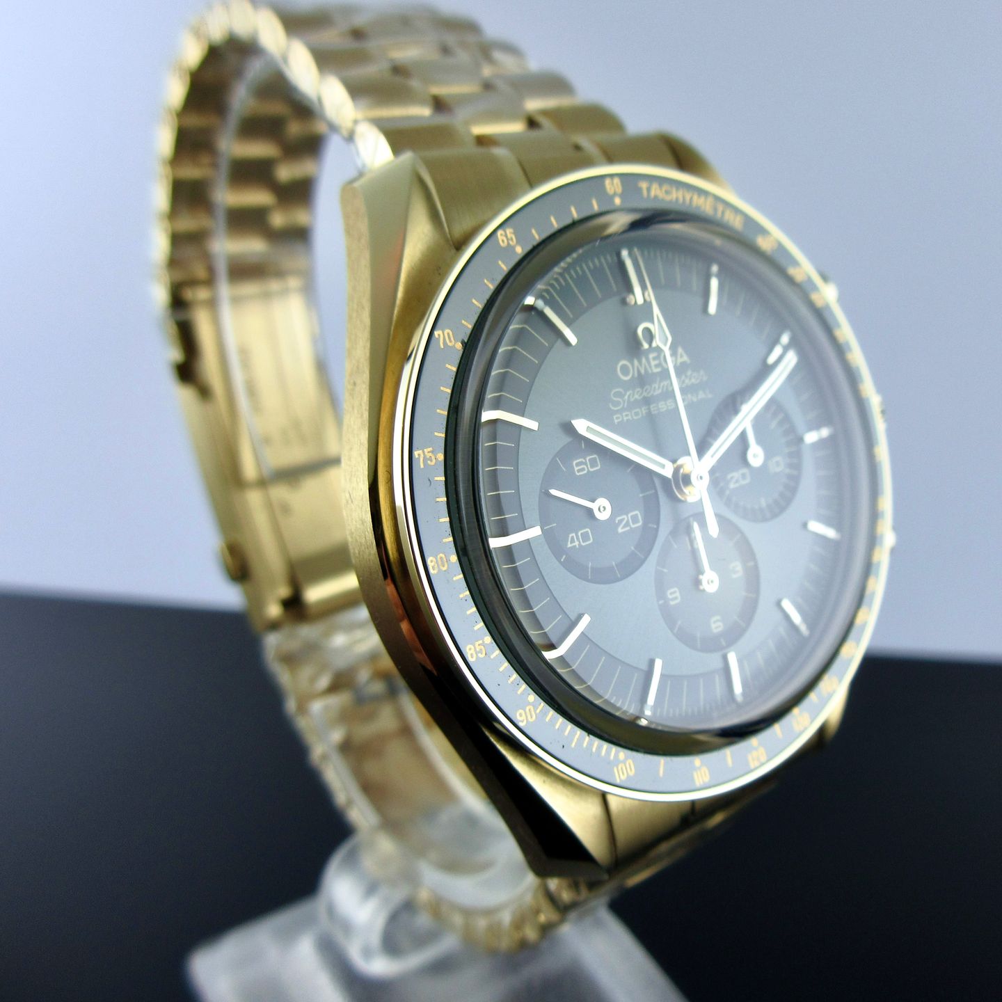 Omega Speedmaster Professional Moonwatch 310.60.42.50.10.001 - (2/8)
