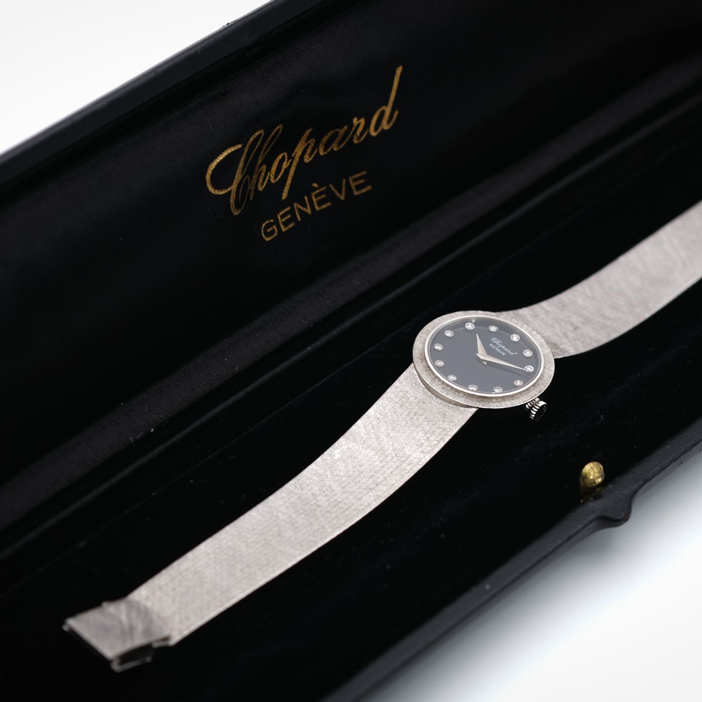 Chopard Vintage - (1980) - Black dial 25 mm White Gold case (3/8)