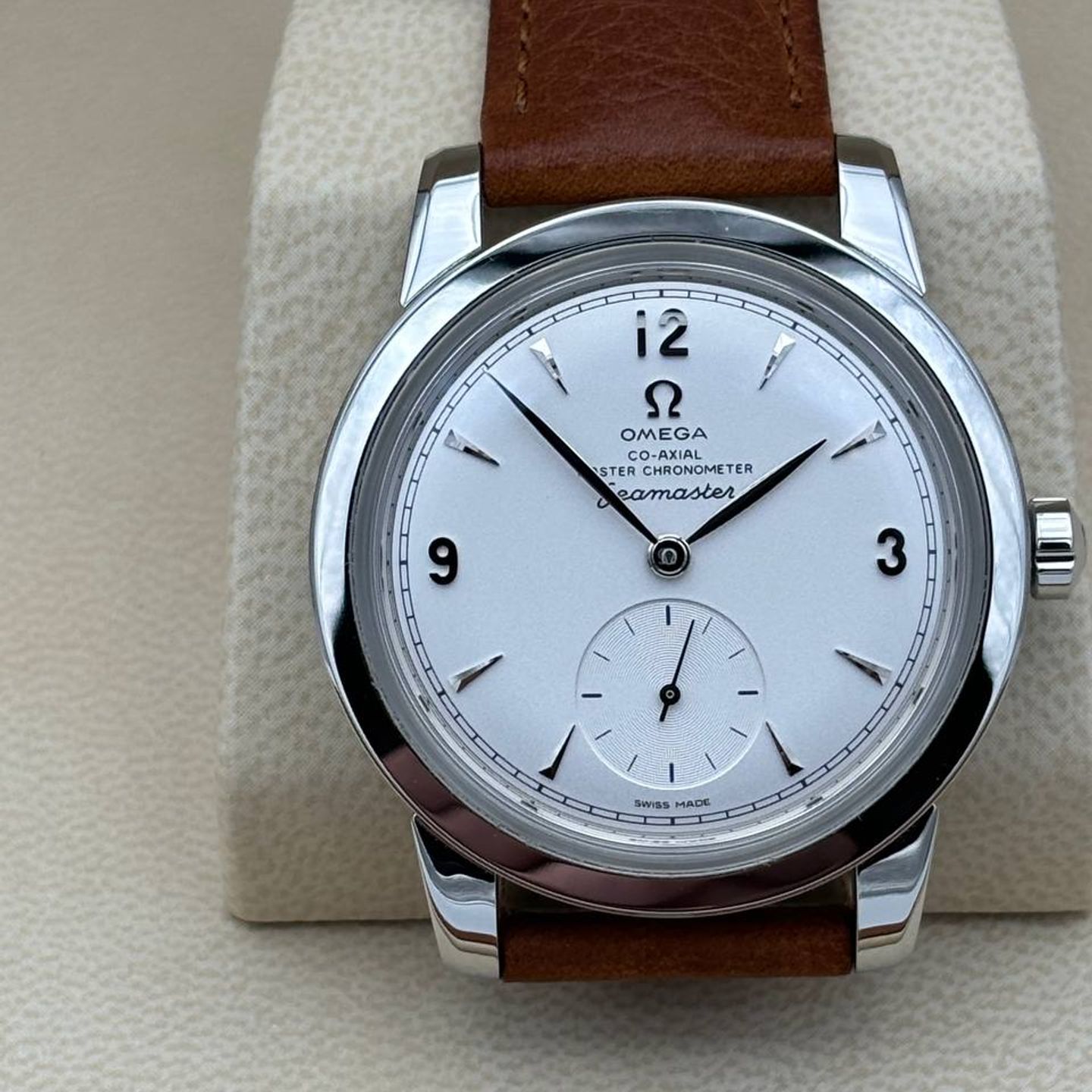 Omega Museum 511.12.38.20.02.001 (2019) - Silver dial 38 mm Steel case (1/5)