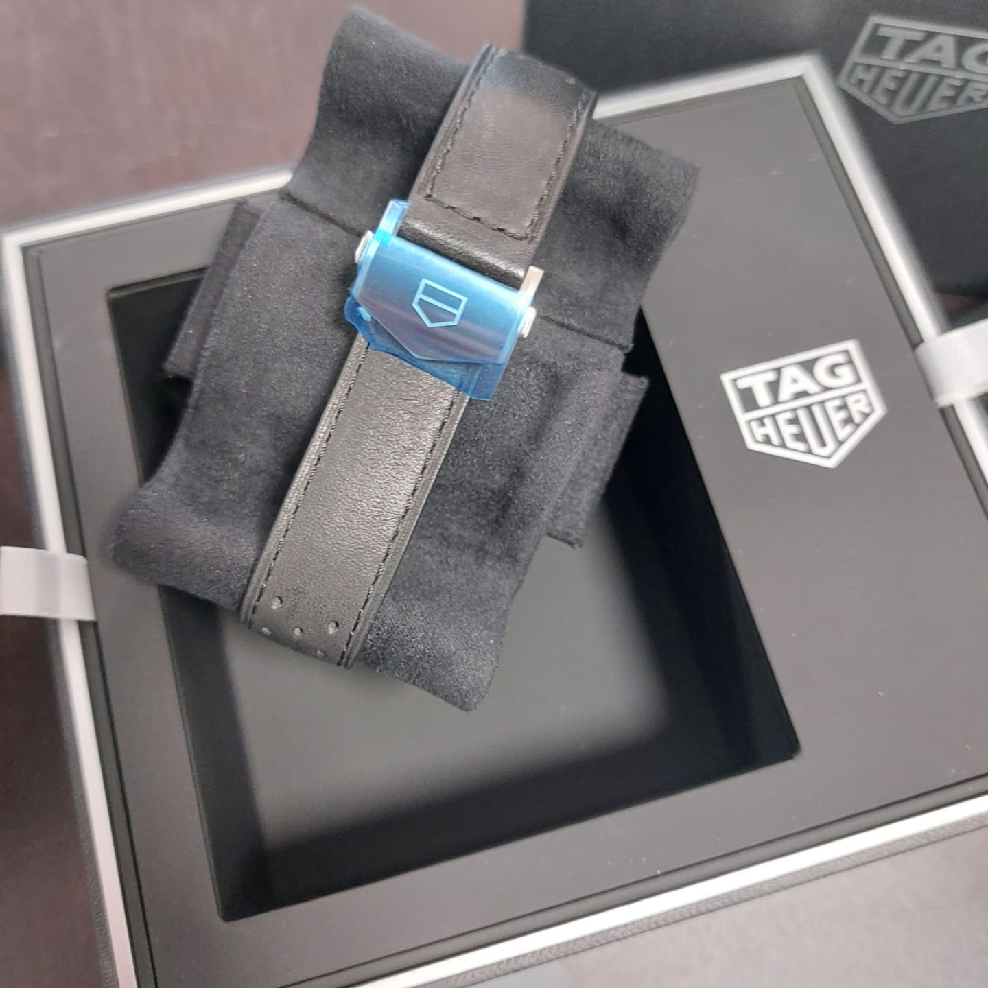 TAG Heuer Carrera CBS2210.FC6534 (2024) - Black dial 39 mm Steel case (7/8)