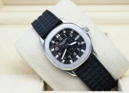Patek Philippe Aquanaut 4960 (Unknown (random serial)) - Black dial 30 mm Steel case