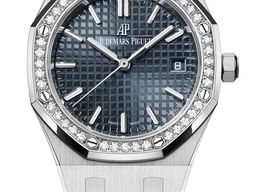 Audemars Piguet Royal Oak Selfwinding 77351ST.ZZ.1261ST.01 (2025) - Blue dial 34 mm Steel case
