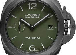 Panerai Luminor PAM01526 (2026) - Green dial 40 mm Carbon case