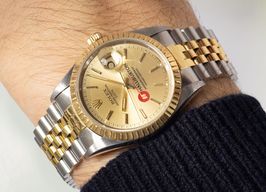 Rolex Oyster Perpetual Date 15223 -