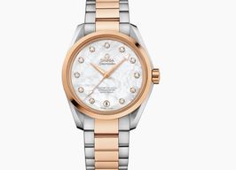 Omega Seamaster Aqua Terra 231.20.39.21.55.003 (2025) - Parelmoer wijzerplaat 39mm Goud/Staal
