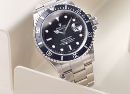 Rolex Submariner Date 16610 (2002) - Black dial 40 mm Steel case