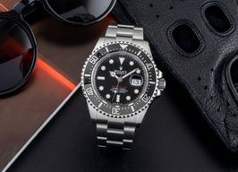 Rolex Sea-Dweller 126600 (Onbekend (willekeurig serienummer)) - Zwart wijzerplaat 43mm Staal