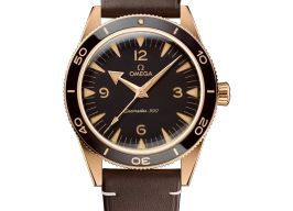 Omega Seamaster 300 234.92.41.21.10.001 (2025) - Bruin wijzerplaat 41mm Roségoud