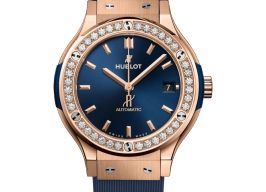 Hublot Classic Fusion Blue 565.OX.7180.RX.1204 (2025) - Blue dial 38 mm Rose Gold case