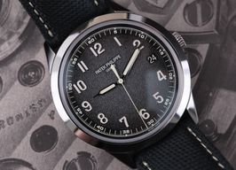 Patek Philippe Calatrava 5226G-001 (2024) - Grey dial 40 mm White Gold case