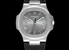 Patek Philippe Nautilus 5711G-001 (2014) - Grijs wijzerplaat 40mm Witgoud