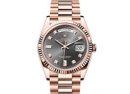 Rolex Day-Date 36 128235 (2025) - Grijs wijzerplaat 36mm Roségoud