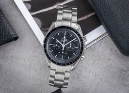 Omega Speedmaster Professional Moonwatch 311.30.42.30.01.005 (Unknown (random serial)) - Black dial 42 mm Steel case