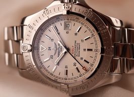 Breitling Colt Automatic A17380 (2005) - Wit wijzerplaat 41mm Staal