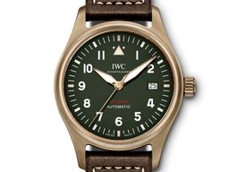 IWC Pilot IW326806 (2026) - Green dial 39 mm Bronze case