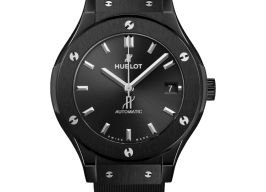 Hublot Classic Fusion 565.CM.1470.RX (2025) - Black dial 38 mm Ceramic case