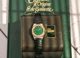 Audemars Piguet Royal Oak Lady 66800SA (1997) - Green dial 28 mm Steel case