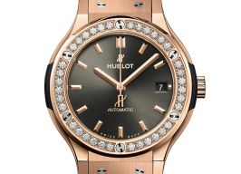 Hublot Classic Fusion 565.OX.7081.RX.1204 (2023) - Grey dial 38 mm Rose Gold case