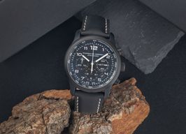 IWC Porsche Design IW3732 (2005) - Black dial 36 mm Titanium case