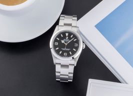 Rolex Explorer 114270 (Onbekend (willekeurig serienummer)) - Zwart wijzerplaat 36mm Staal