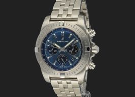 Breitling Chronomat AB0115101C1A1 (2020) - Blauw wijzerplaat 44mm Staal