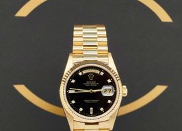 Rolex Day-Date 36 18038 (1986) - Black dial 36 mm Yellow Gold case