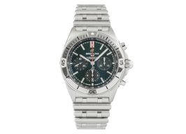 Breitling Chronomat AB01343A1L1A1 (2021) - Green dial 42 mm Steel case