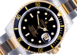 Rolex Submariner Date 16613 (1991) - Black dial 40 mm Gold/Steel case