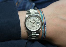 Rolex Day-Date 36 18249 (1991) - Zilver wijzerplaat 36mm Witgoud