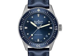Blancpain Fifty Fathoms 5100-1140-O52A (2024) - Blauw wijzerplaat 38mm Staal
