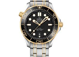 Omega Seamaster Diver 300 M 210.20.42.20.01.002 (2024) - Zwart wijzerplaat 42mm Goud/Staal