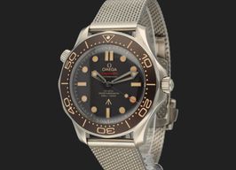Omega Seamaster Diver 300 M 210.90.42.20.01.001 (2021) - Brown dial 42 mm Titanium case