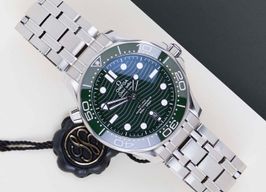 Omega Seamaster Diver 300 M 210.30.42.20.10.001 (2022) - Green dial 42 mm Steel case