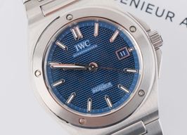 IWC Ingenieur Automatic IW328907 (2025) - Blauw wijzerplaat 40mm Staal