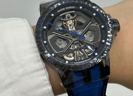 Roger Dubuis Excalibur RDDBEX0749 (2024) - Transparant wijzerplaat 45mm Titanium