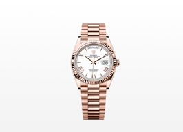 Rolex Day-Date 36 128235 (2023) - White dial 43 mm Rose Gold case