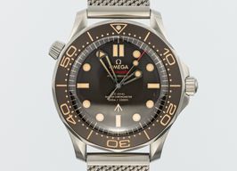 Omega Seamaster Diver 300 M 210.90.42.20.01.001 (2023) - Brown dial 42 mm Titanium case