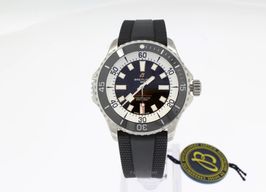 Breitling Superocean 44 A17376211B1S1 (2024) - Zwart wijzerplaat 44mm Staal