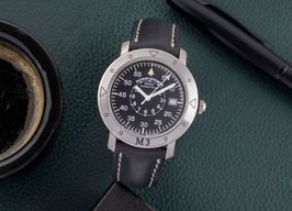 Mühle Glashütte Unknown M13050 (2000) - Black dial 40 mm Steel case