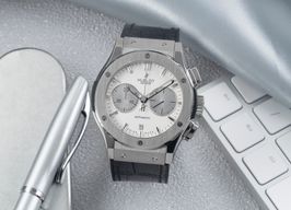Hublot Classic Fusion Chronograph 521.NX.2610.LR (2020) - White dial 45 mm Titanium case