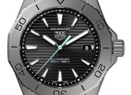 TAG Heuer Aquaracer WBP1180.BF0000 (2026) - Zwart wijzerplaat 40mm Titanium