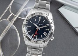 Grand Seiko Sport Collection SBGM245 (Unknown (random serial)) - Blue dial 41 mm Steel case