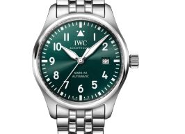 IWC Pilot Mark IW328206 (2025) - Groen wijzerplaat 40mm Staal