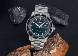 Sinn 104 104.0131 (Unknown (random serial)) - Green dial 41 mm Steel case