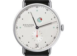NOMOS Metro Datum Gangreserve 1101 -